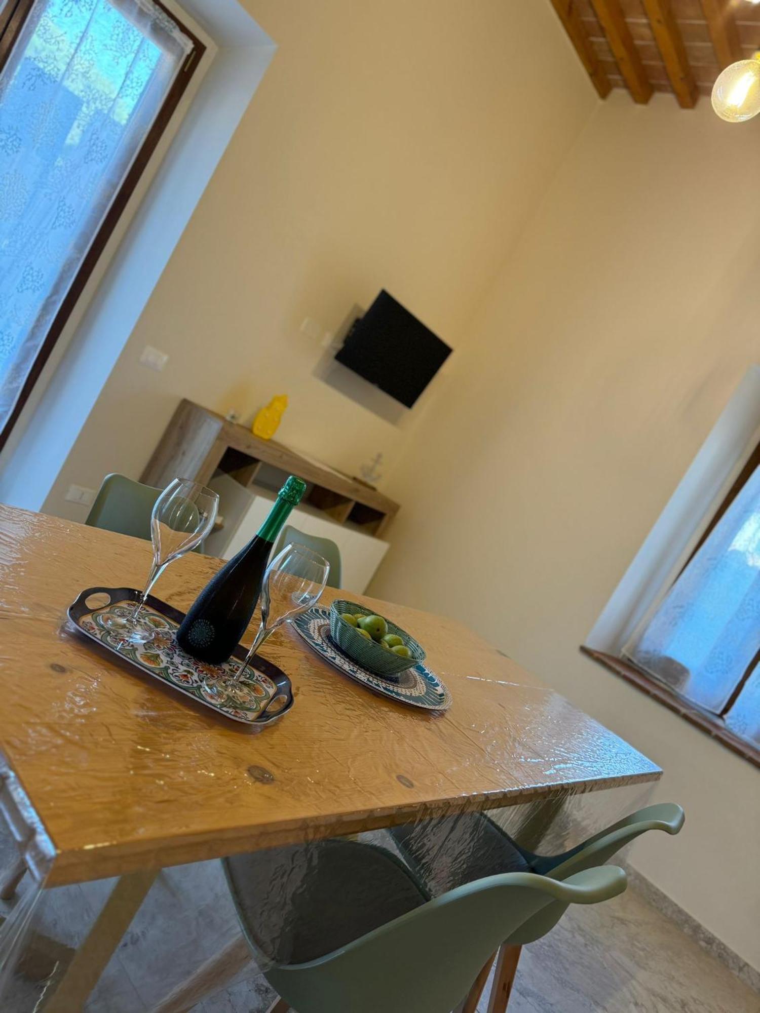Il Casone Di Vada Apartment Luaran gambar